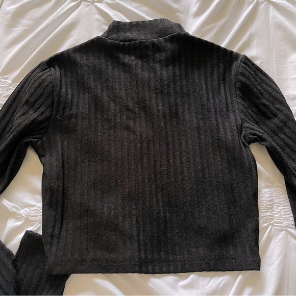 ReVamped Distressed Cropped Highneck Longsleeve - Picture 3 of 4